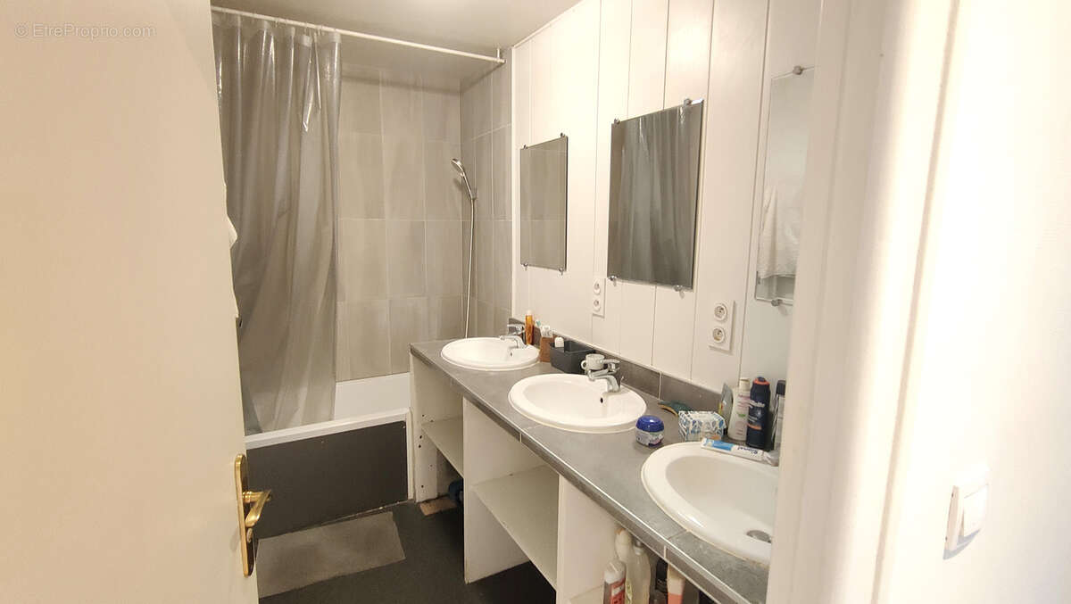 Appartement à DOUVAINE