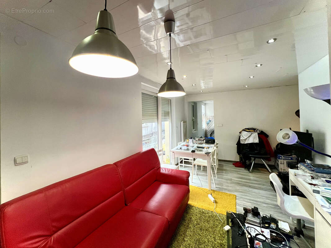 Appartement à SAINT-ETIENNE