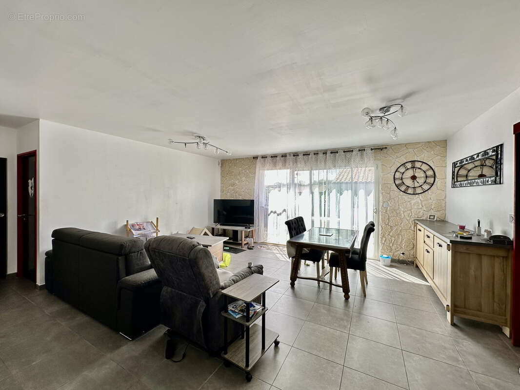 Maison à VILLASAVARY