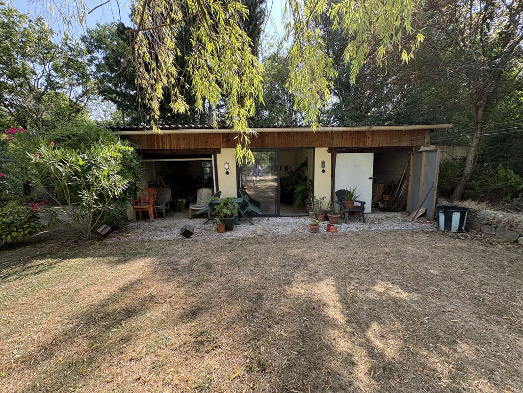 Couiza-maison de plain-pied de 104.12m2  avec sous-sol complet, garage, dépendance et parc arboré de 2276m2 - photo 11