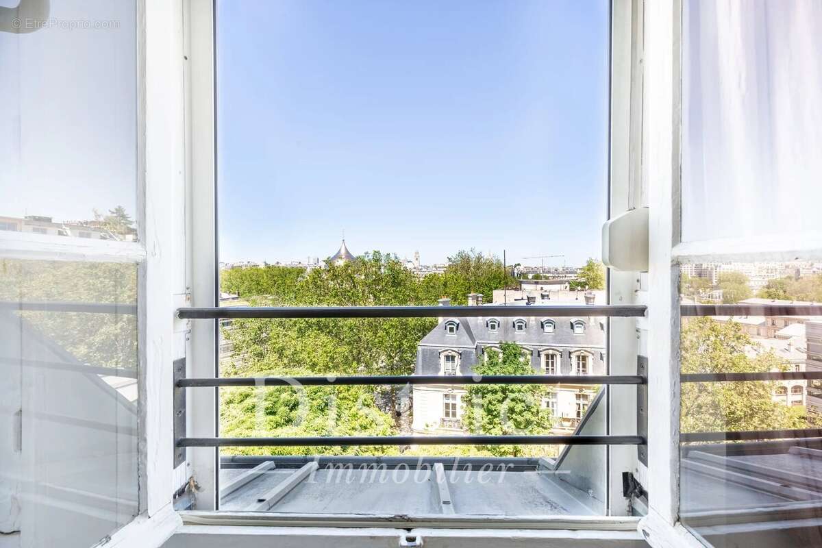 Appartement à PARIS-7E