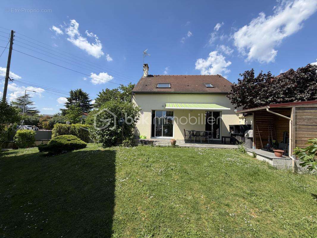 Maison à JUVISY-SUR-ORGE