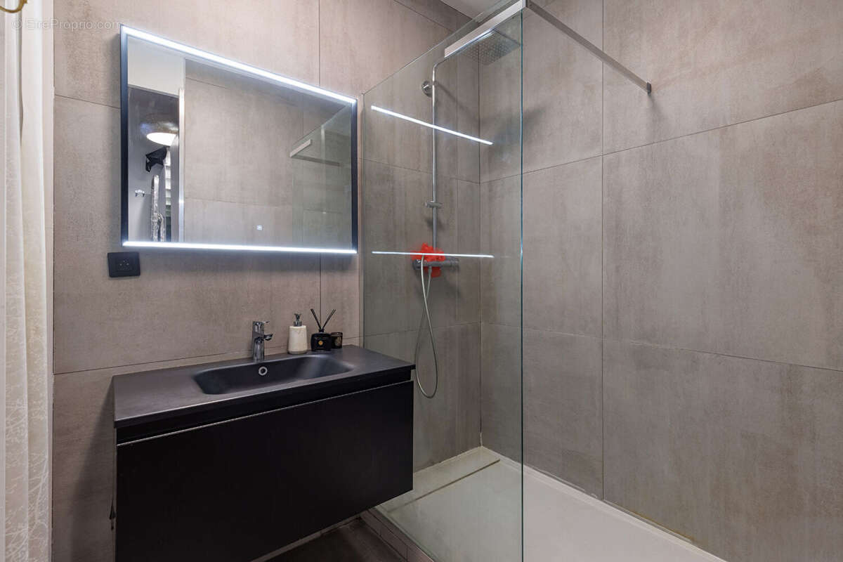 Lyon 7 quai claude bernard - t4 - 112m² - photo 15