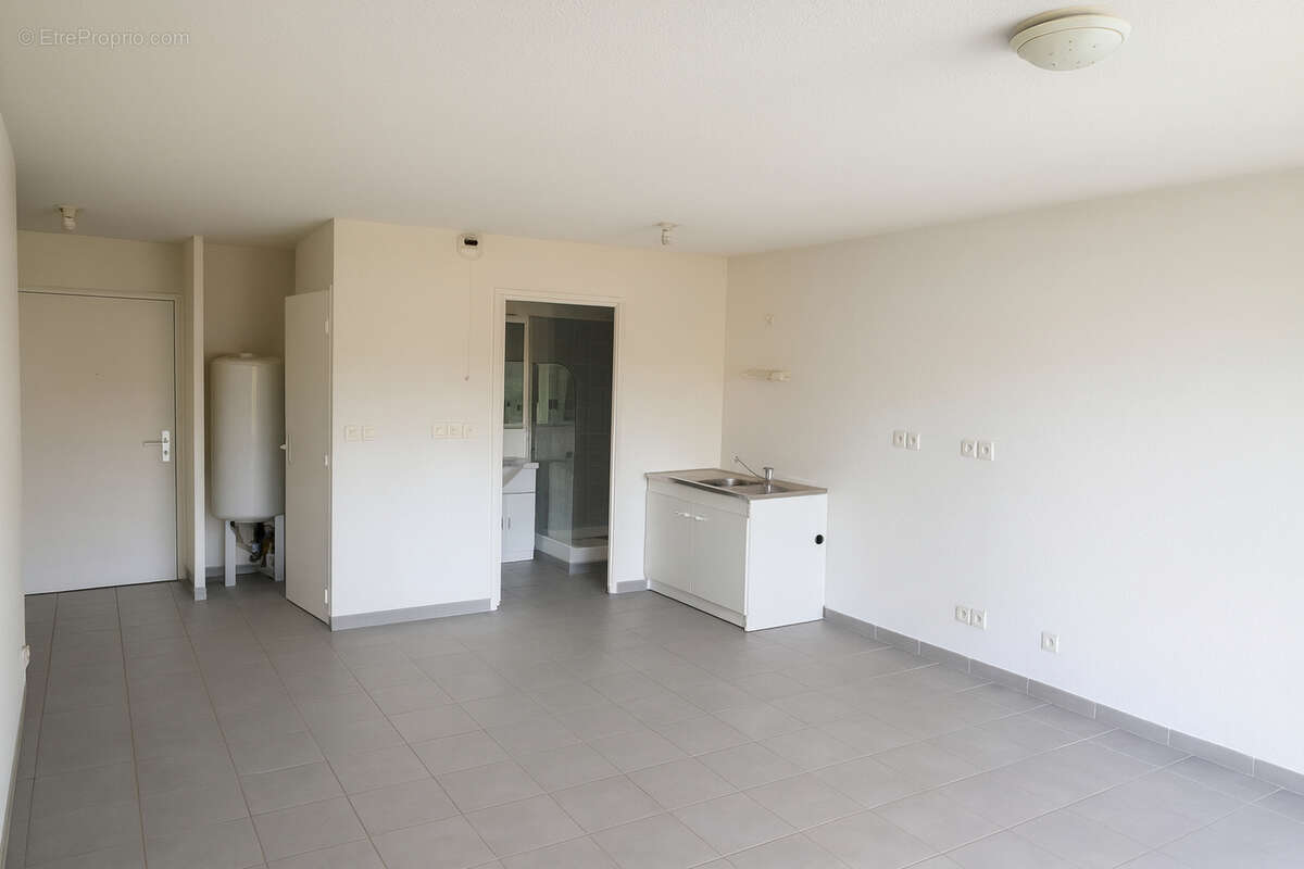 Appartement à MARSEILLE-3E