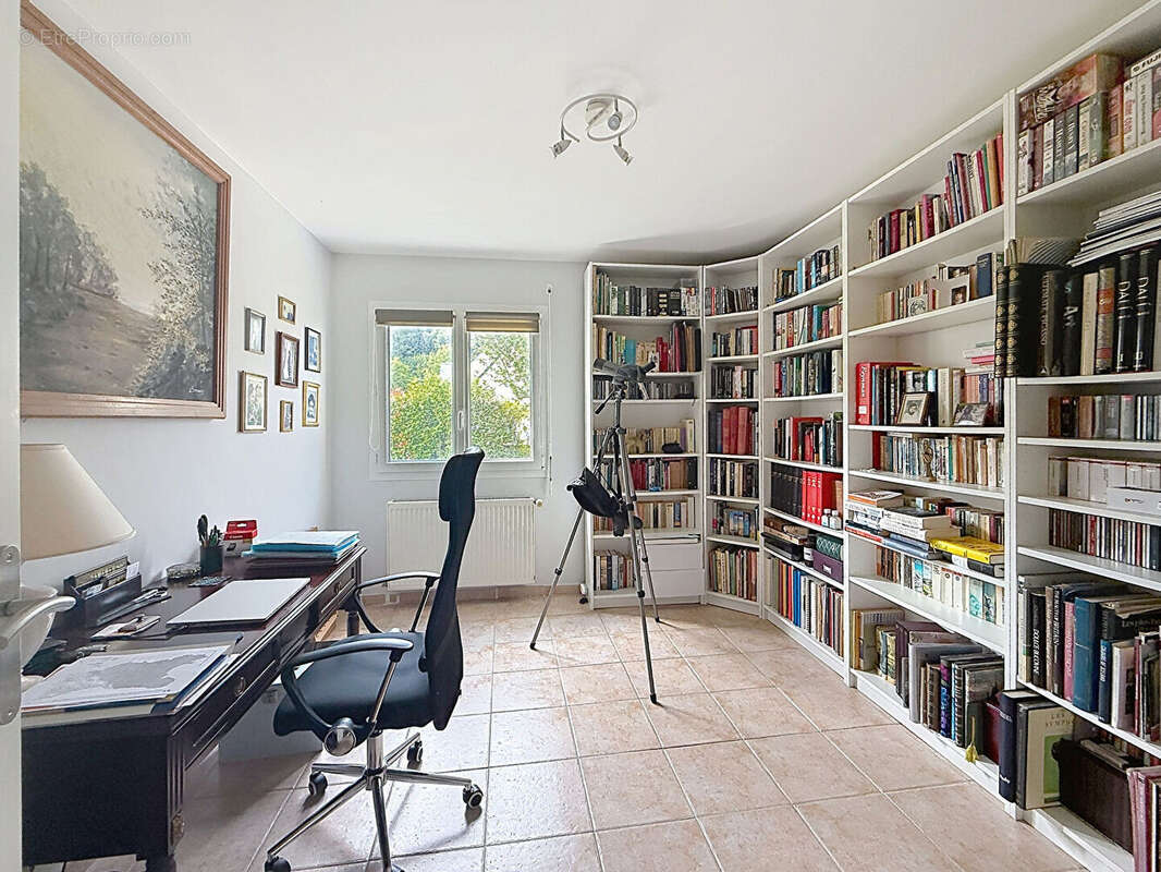 EXCLUSIVITE - LION-SUR-MER - maison de 6 chambres - photo 12