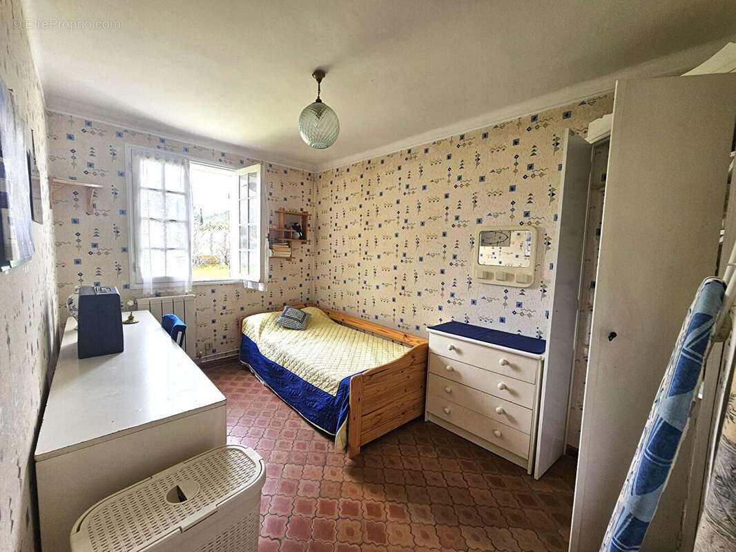 Maison à CUGES-LES-PINS