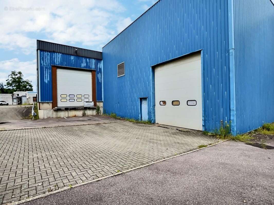 Commerce 1520 m² à Saint-Avold  - photo 6