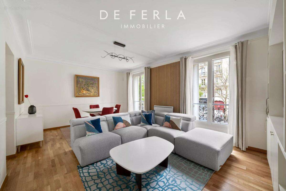 Appartement à PARIS-11E