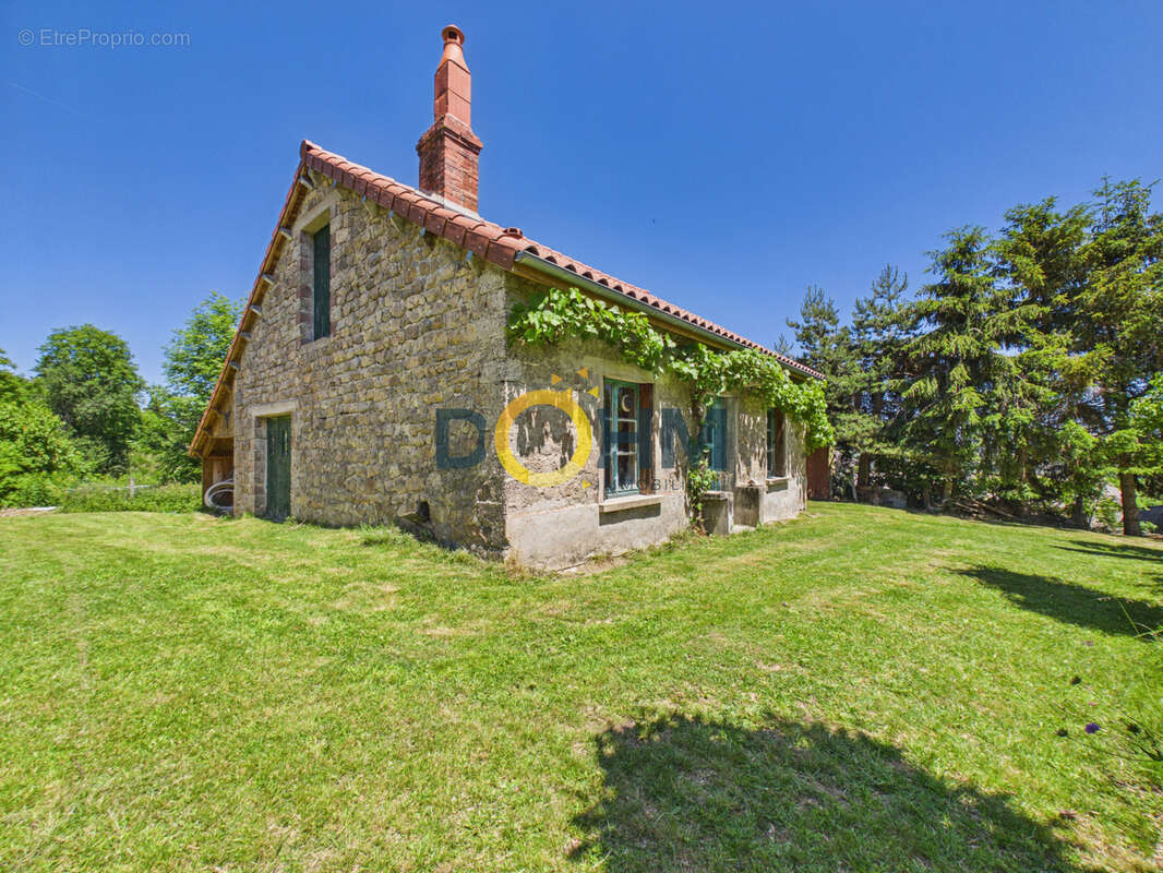 ensemble immobilier, 2 maisons sur 1800m2 de terrain - photo 5