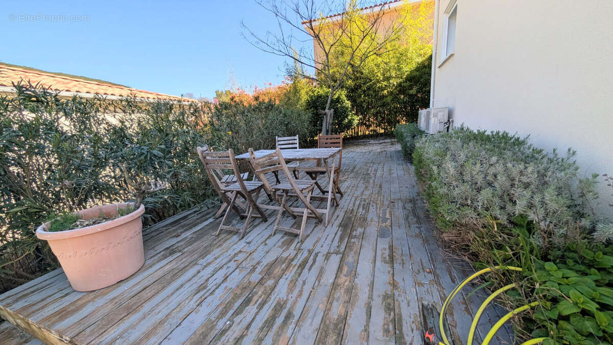 Maison à COMBAILLAUX