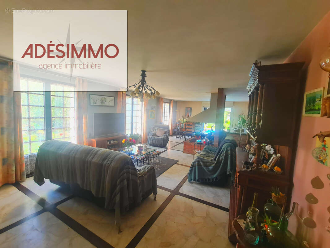 Maison à SAINT-SULPICE-SUR-LEZE