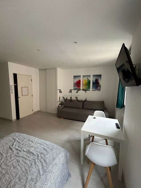 Appartement à MARSEILLE-2E