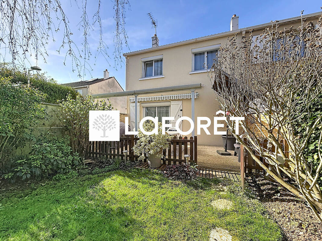 Maison à MOISSY-CRAMAYEL