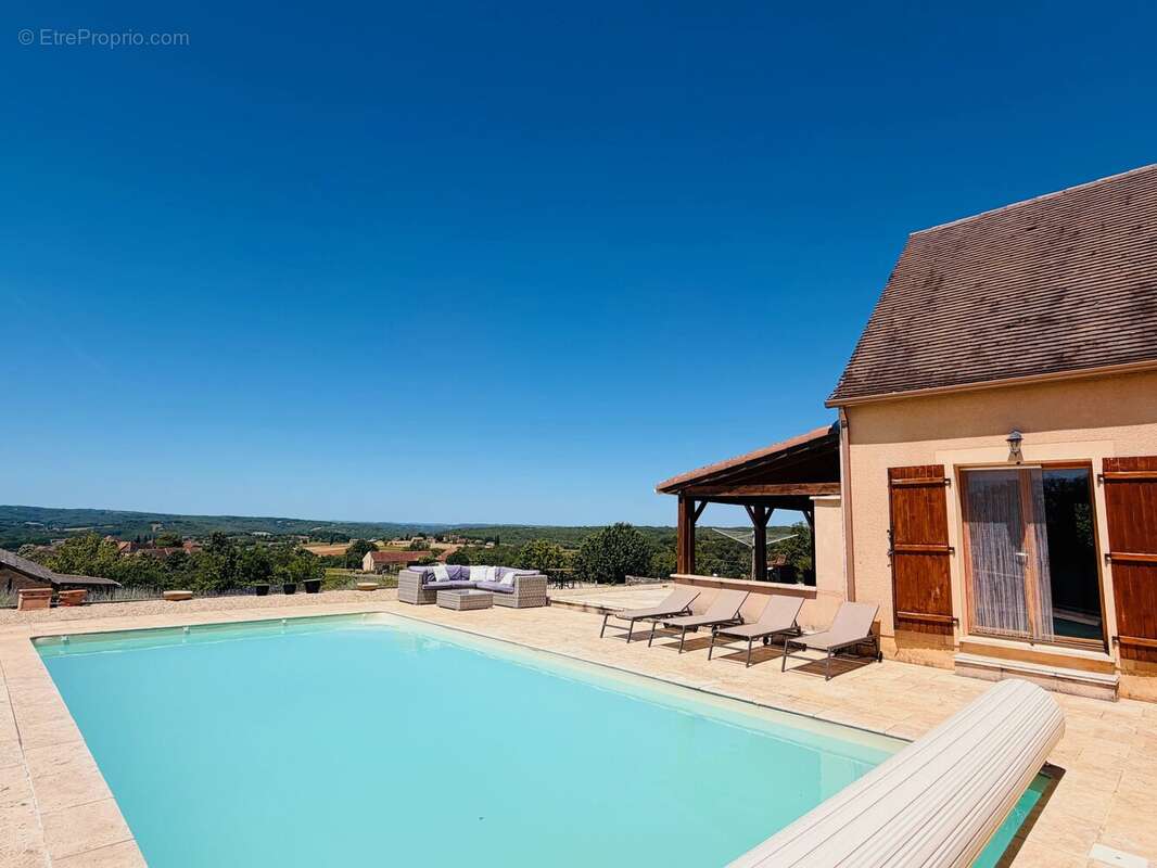 Maison à GOURDON