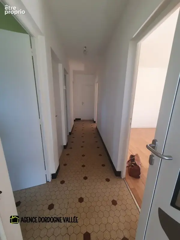 Agréable maison de bourg excellent état général - photo 9
