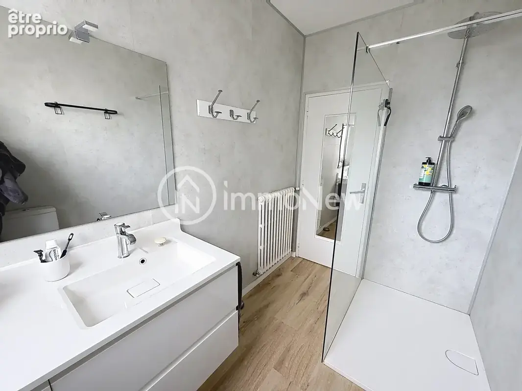 Maison rénovée à Granville 6 chambres 179 m2 - photo 6