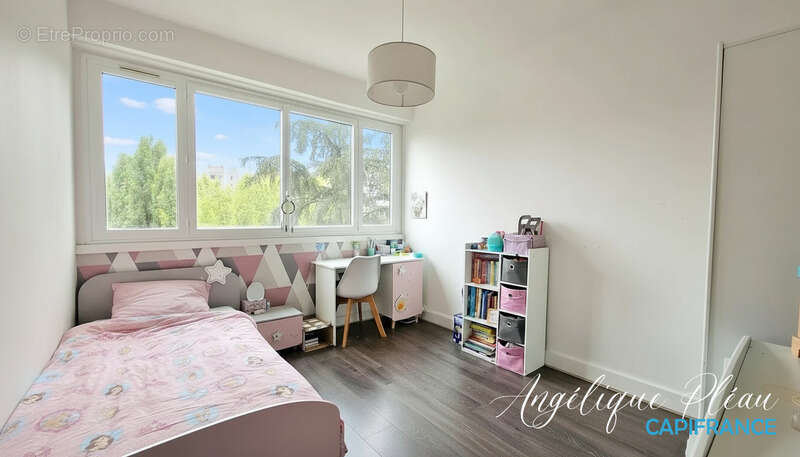 Appartement à FONTENAY-LE-FLEURY