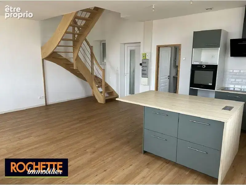 Appartement à MONTROND-LES-BAINS