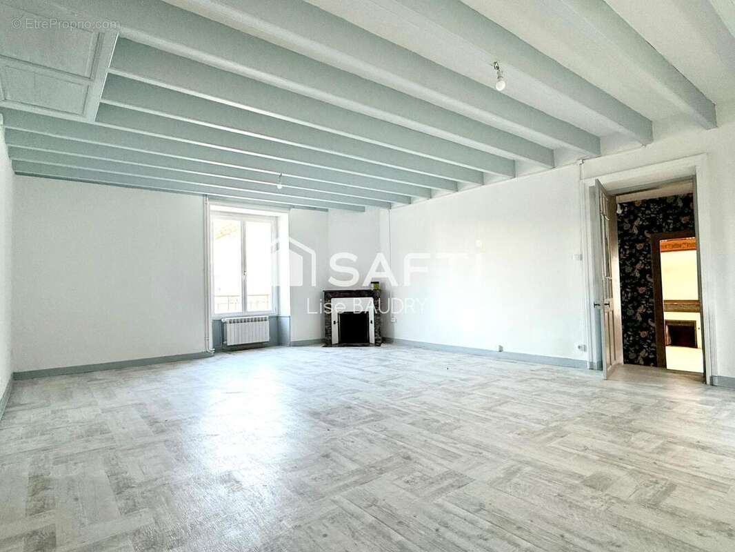 Maison 292 m² à L'hermenault  - photo 4