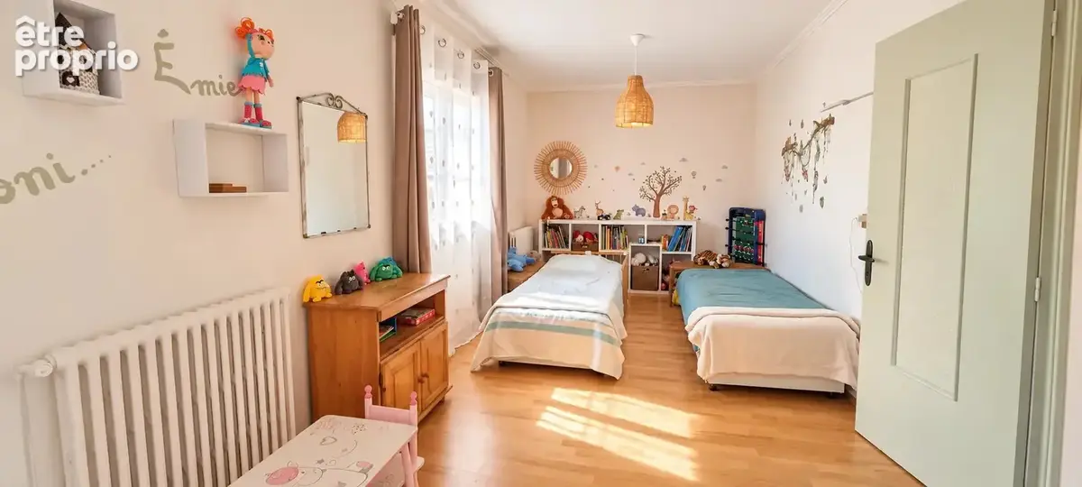 MAISON EN PIERRES XIX ème AVEC dépendance et piscine sur 2600 m² . - photo 15