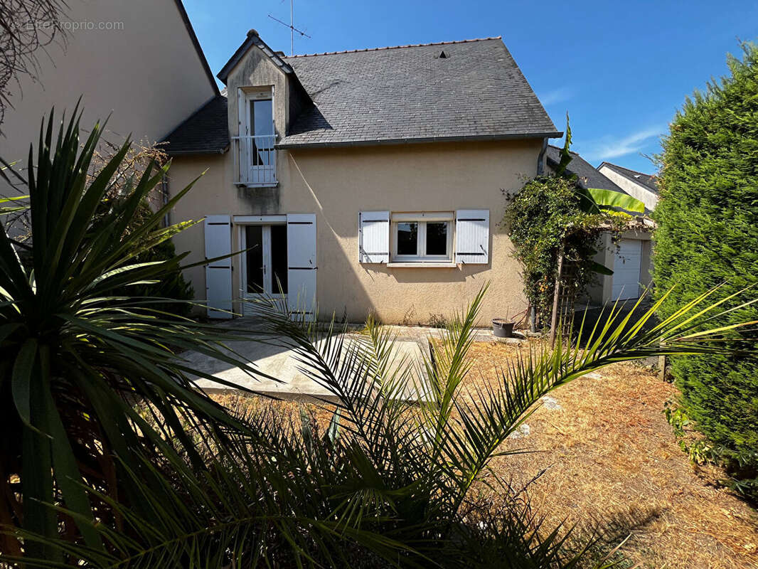 Angers proche CHU - Maison 94m2 - 5 pièces - terrain 317m2 - photo 2