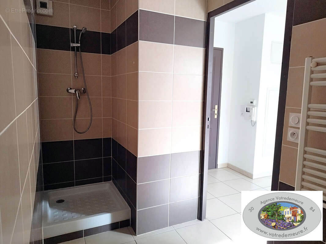 Appartement à ARAMON