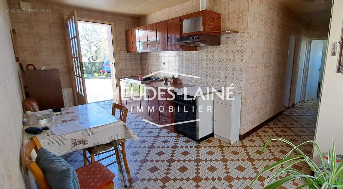 Maison à LES LOGES-MARCHIS