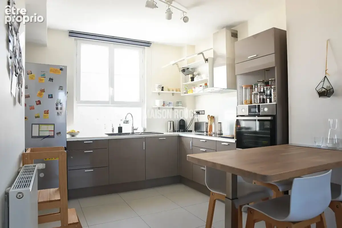 Appartement à vendre 6 pièces, 126 m2, centre-ville Rennes, très bon état. Garage. Ascenseur - photo 11