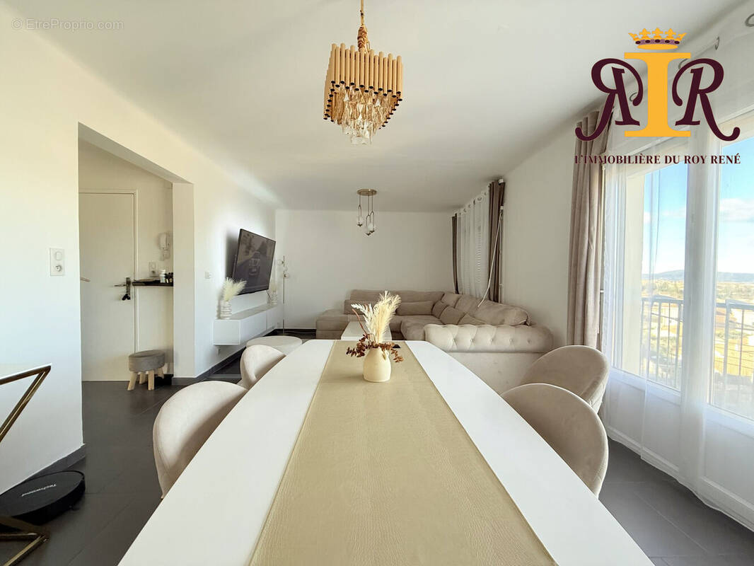 Appartement à PERTUIS