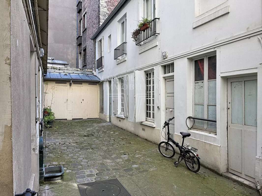 Appartement à PARIS-7E