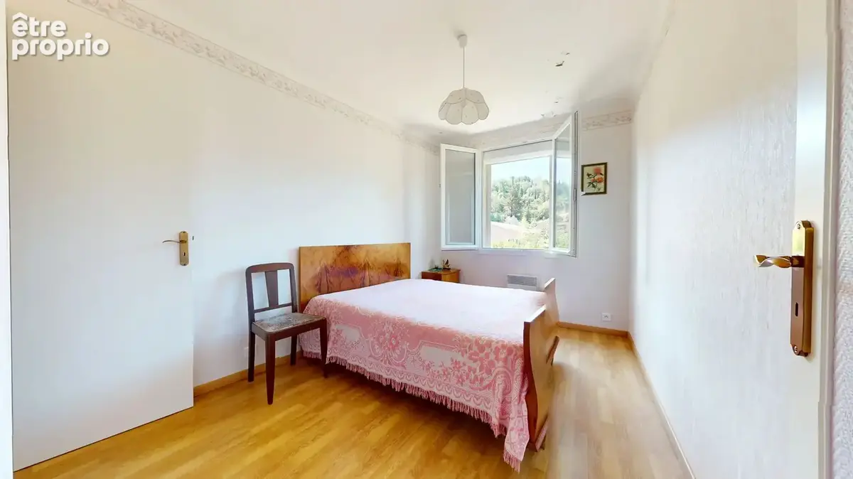 Maison rénovée avec jardin arboré et garage à Limoux - photo 4