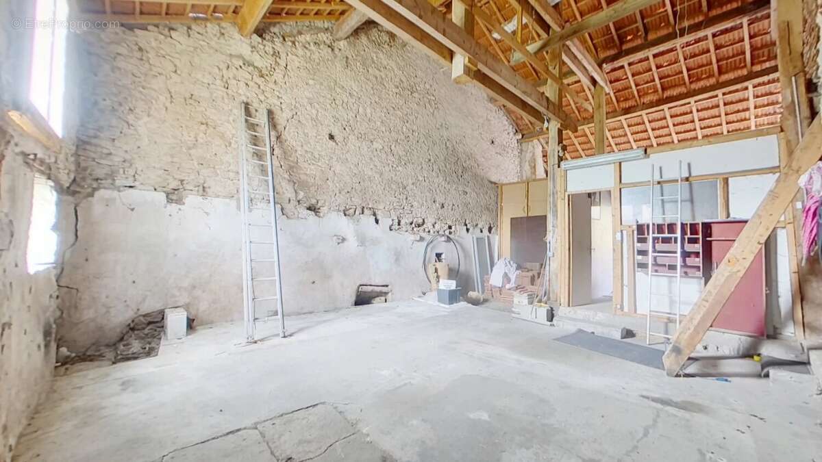 Maison de plain pied de 118m² - photo 8