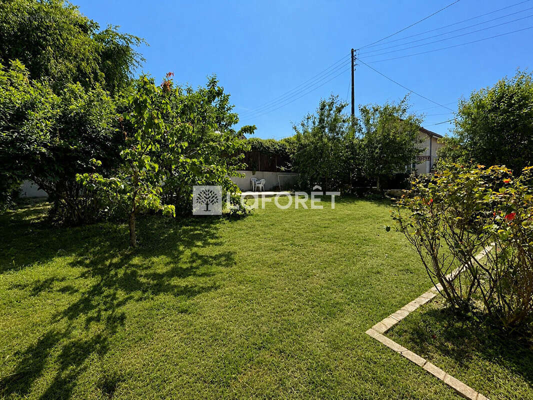 Maison Rueil Malmaison 6 pièces 110m² - photo 2