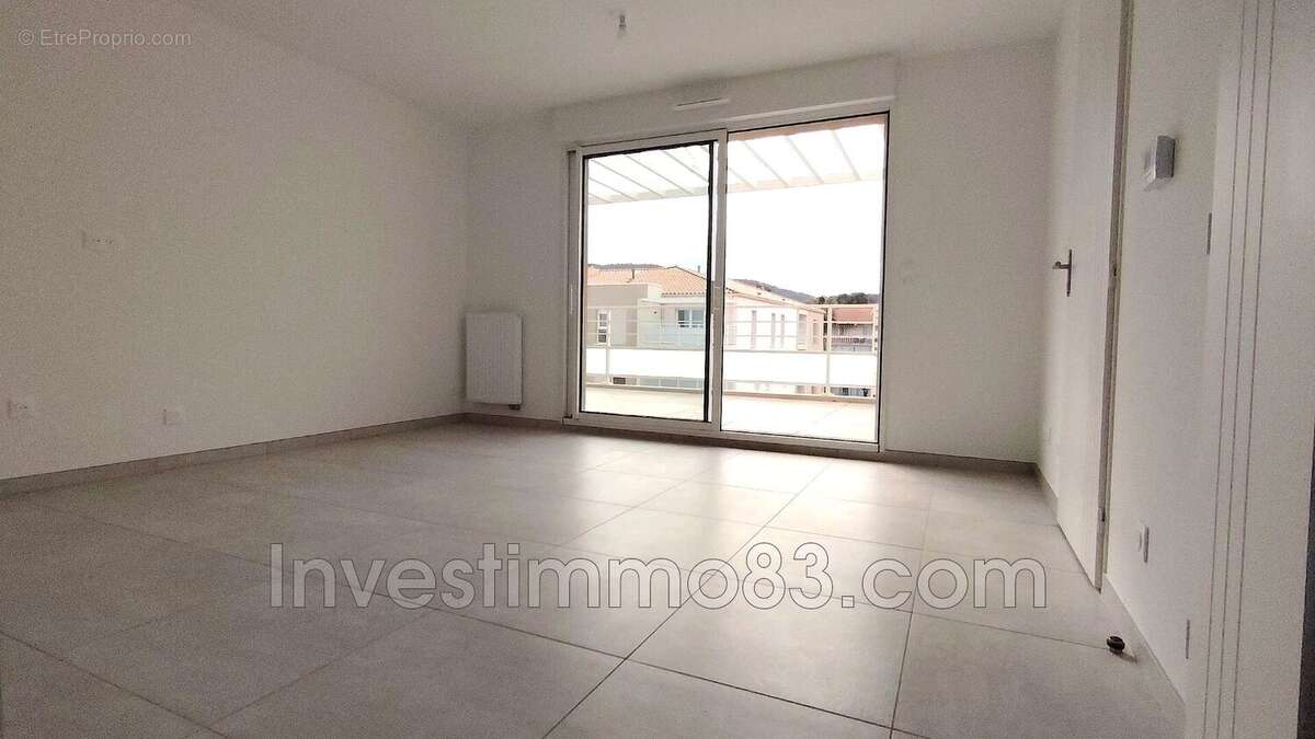 Appartement à HYERES