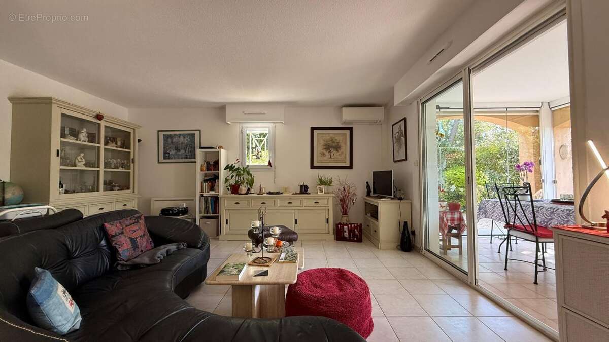 Appartement à vendre 2 pièces SAINT RAPHAEL (83) - photo 4