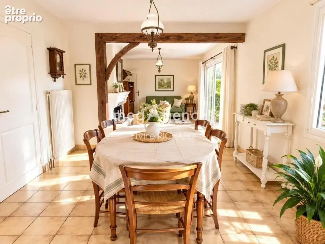 RARE SUR CHOLET (PSB) ! Plain-pied de 100 m² avec garage, hangar et jardin clos - photo 5
