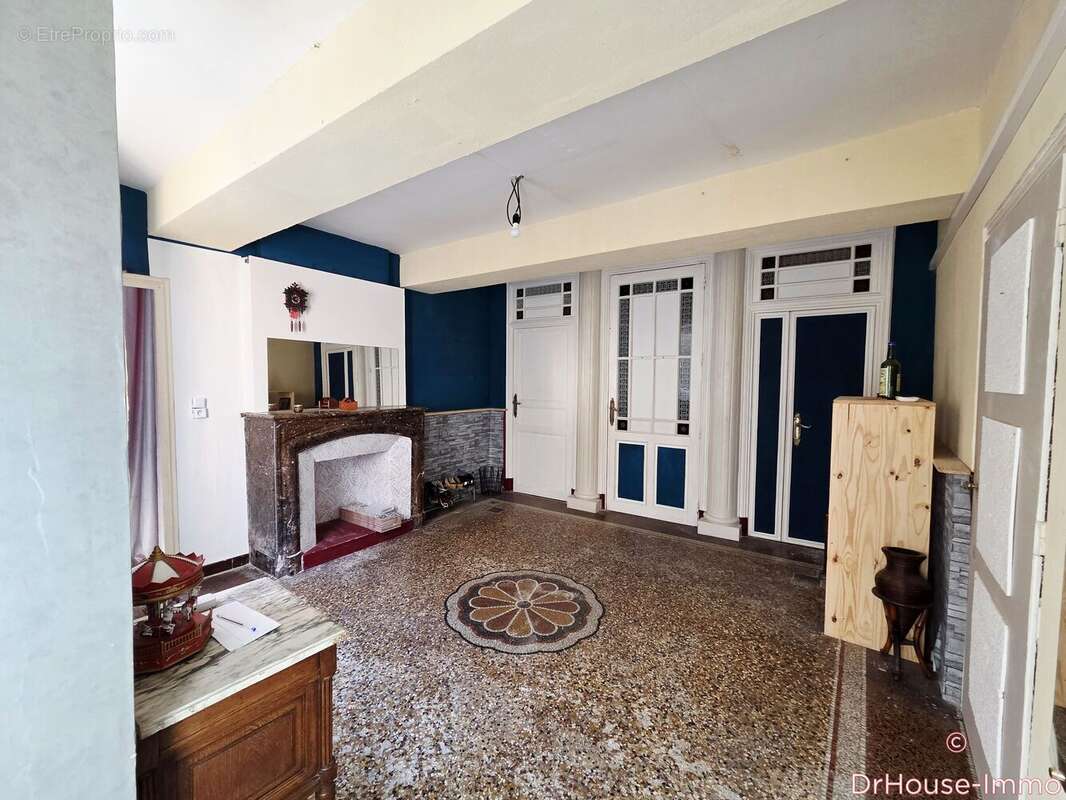 Maison à ROUBIA