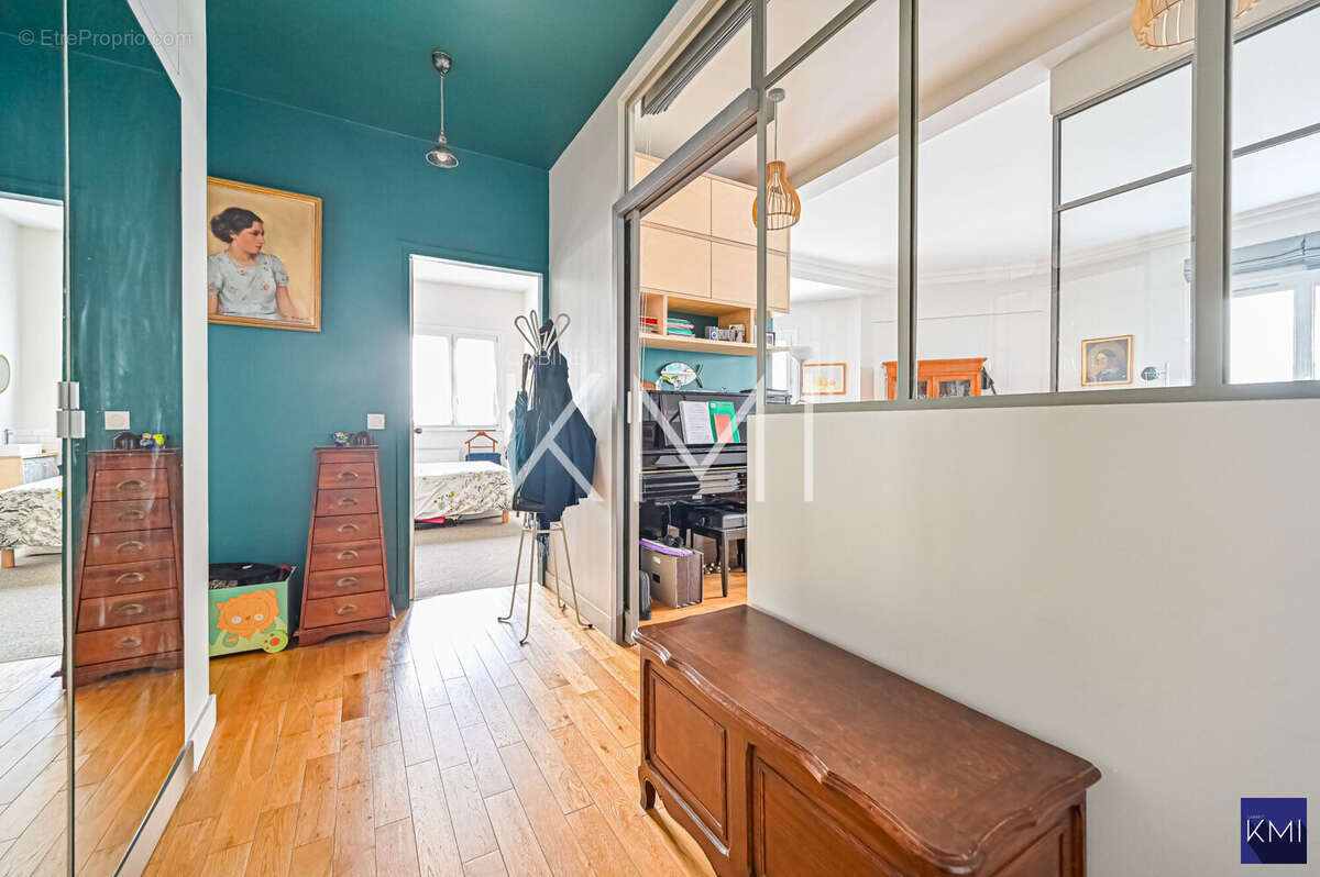 Appartement à PARIS-20E