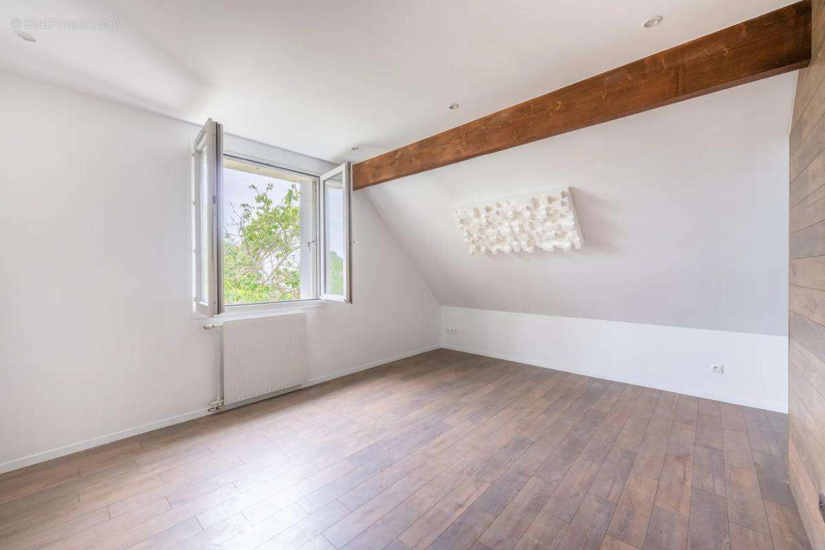 Maison à L'ISLE-ADAM