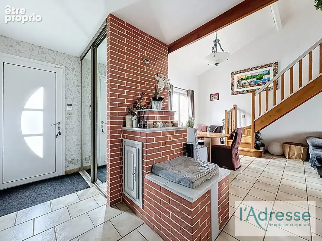 31150  Fenouillet  maison 7 pièces - photo 2