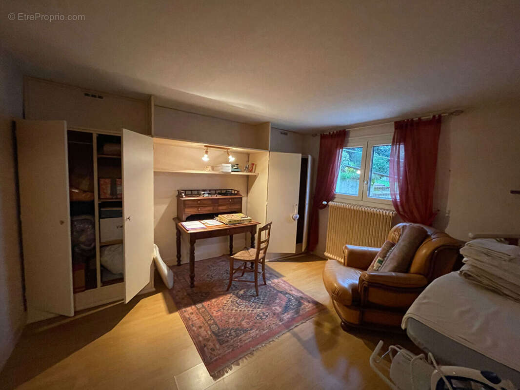 Maison à AIXE-SUR-VIENNE