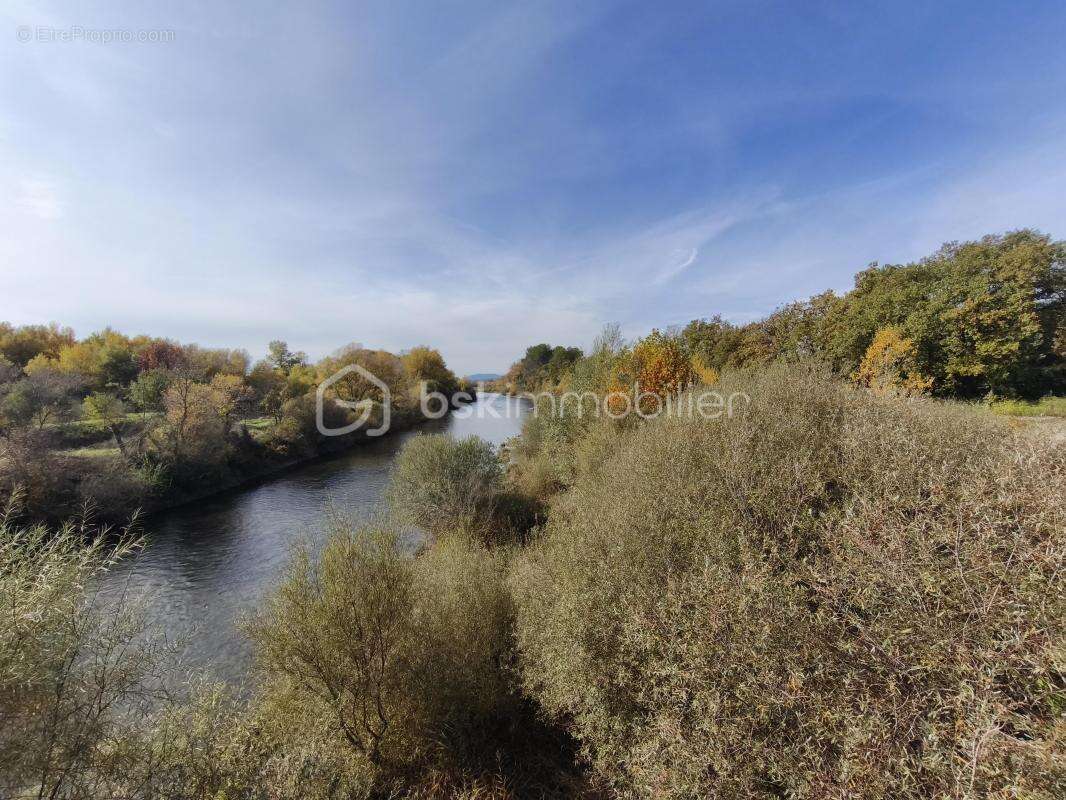 Maison à VINON-SUR-VERDON