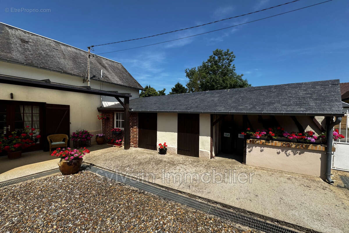 Maison 63 m² à Grandvilliers  - photo 2