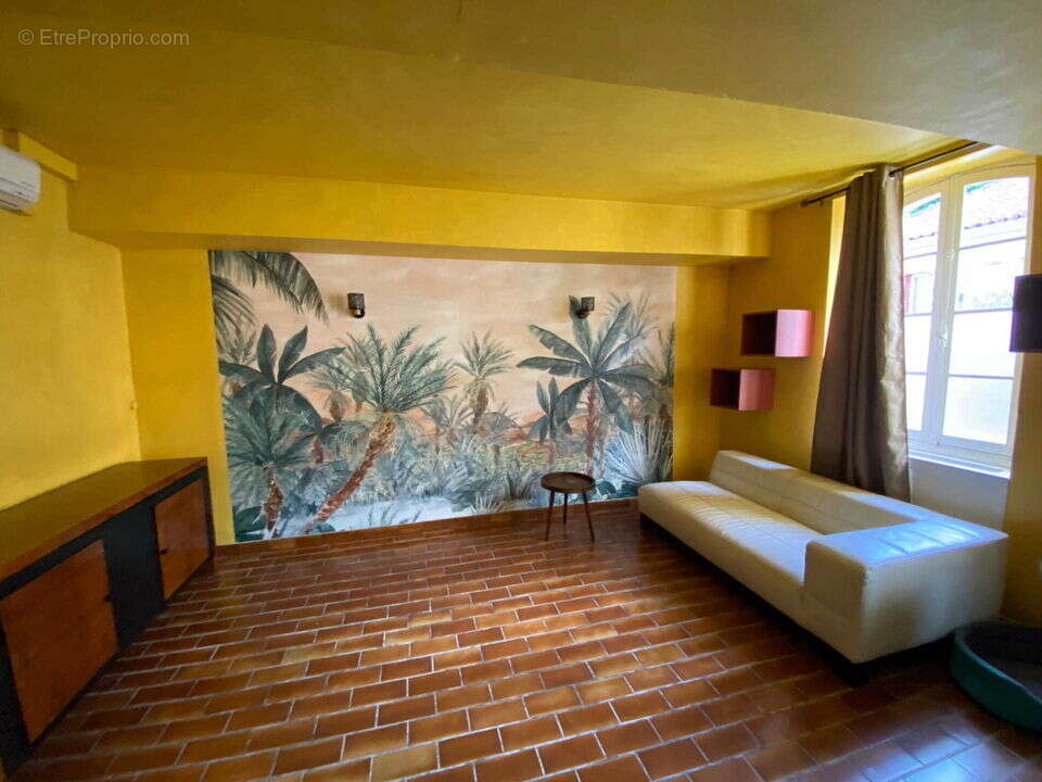 Commerce à CAZAUBON