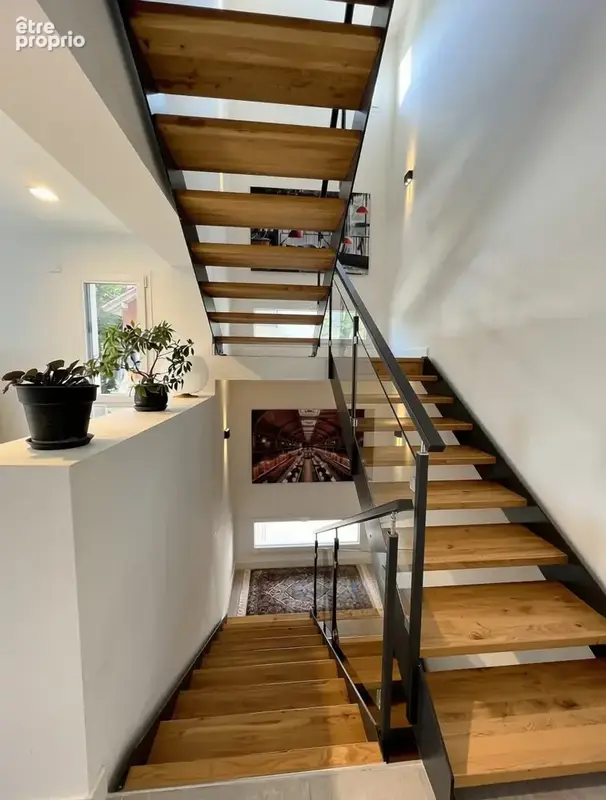 Maison 189 m² à Divonne-Les-Bains  - photo 8
