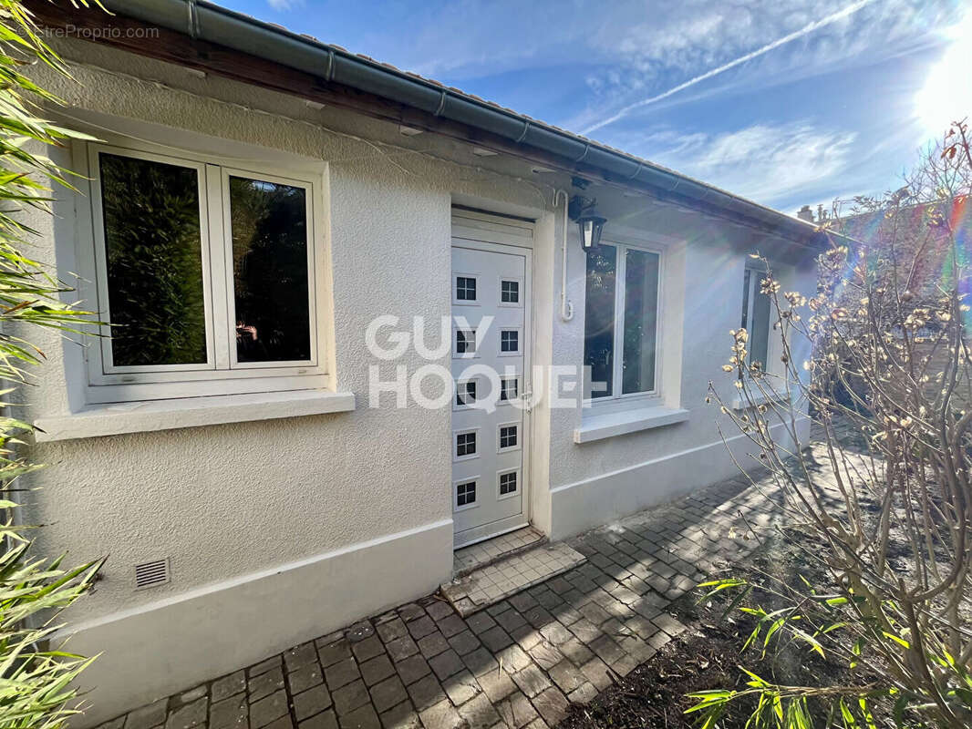 Appartement à FONTENAY-SOUS-BOIS