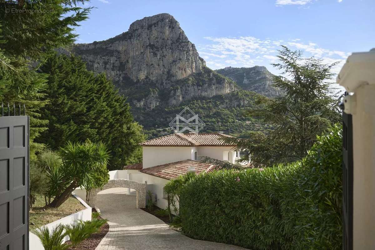 Majestueuse villa avec vue panoramique mer - photo 12