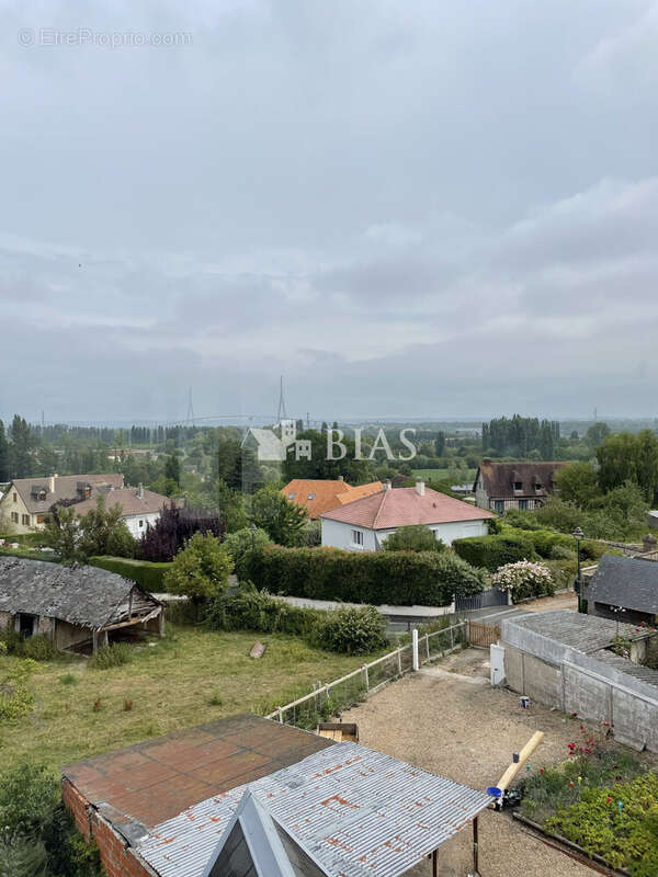 Maison à LA RIVIERE-SAINT-SAUVEUR