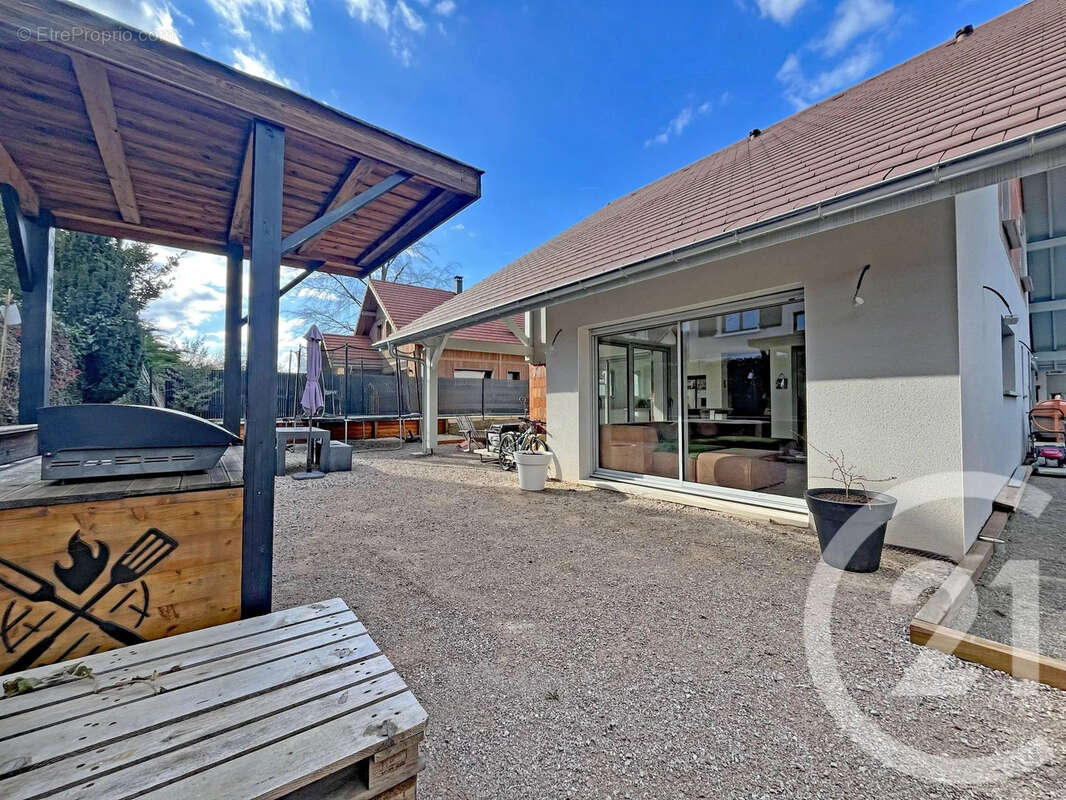 Maison à MAXILLY-SUR-LEMAN