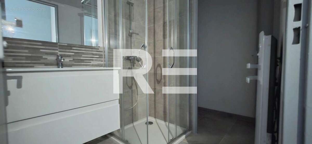 Maison à VEZENOBRES